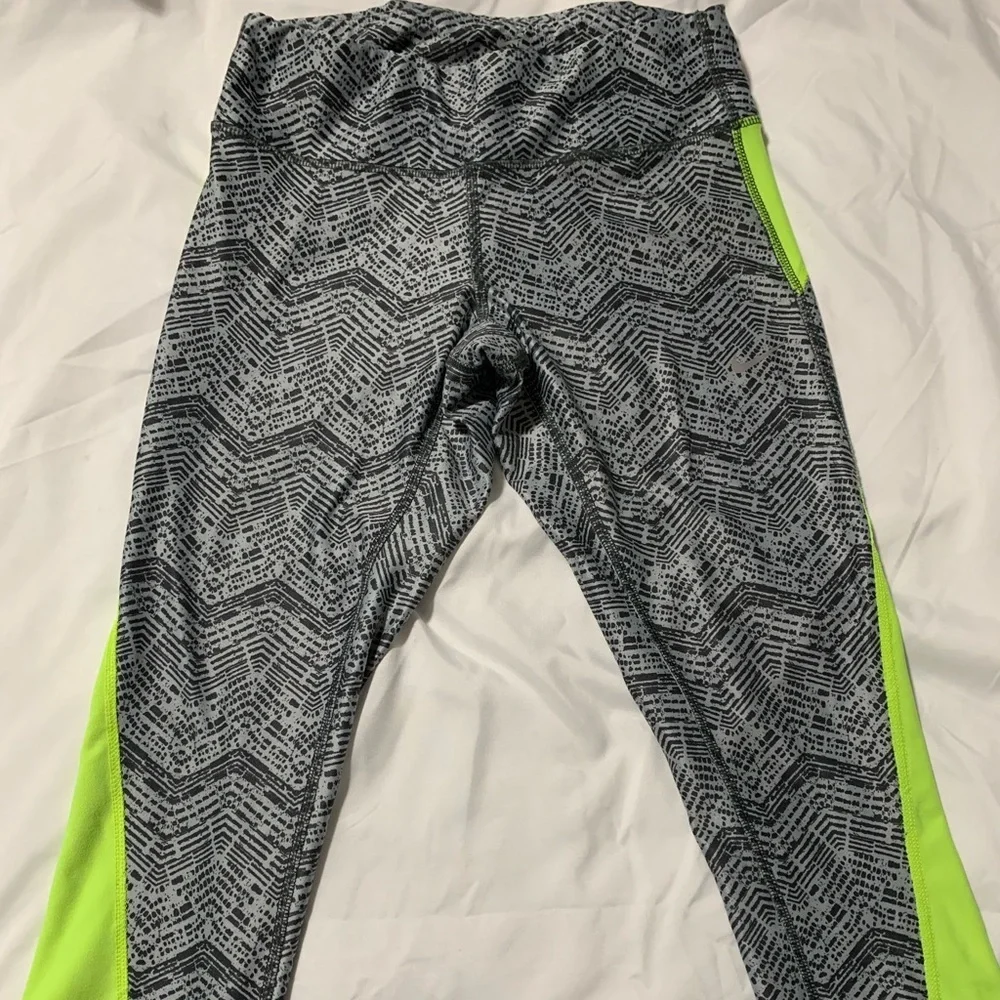 Nike leggings - Picture 4 of 5